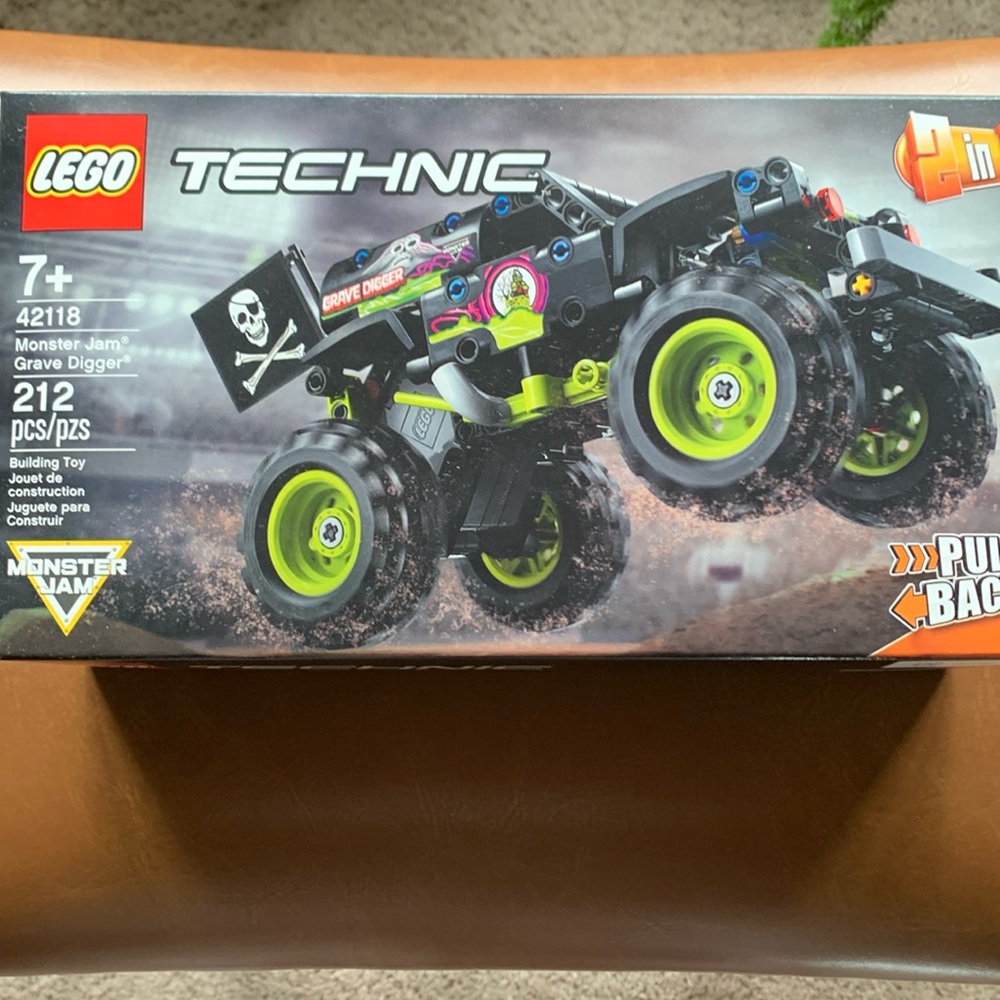 LEGO TECHNIC Monster Jam Grave Digger